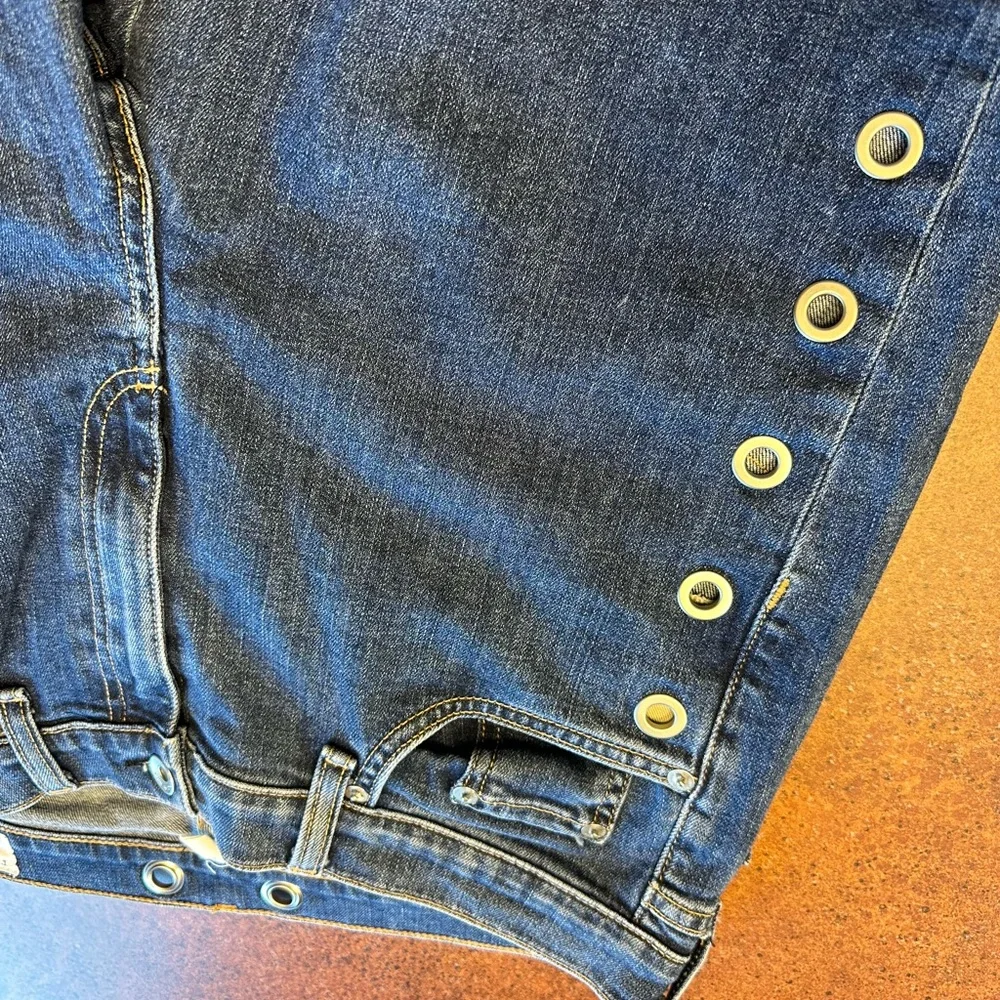 RAG & BONE 10” Dre Slim Boyfriendbd Straight Grommet Embellished Jeans 31